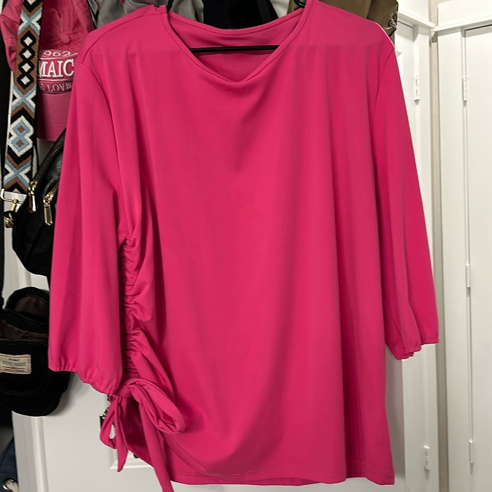 Women’s plus size top